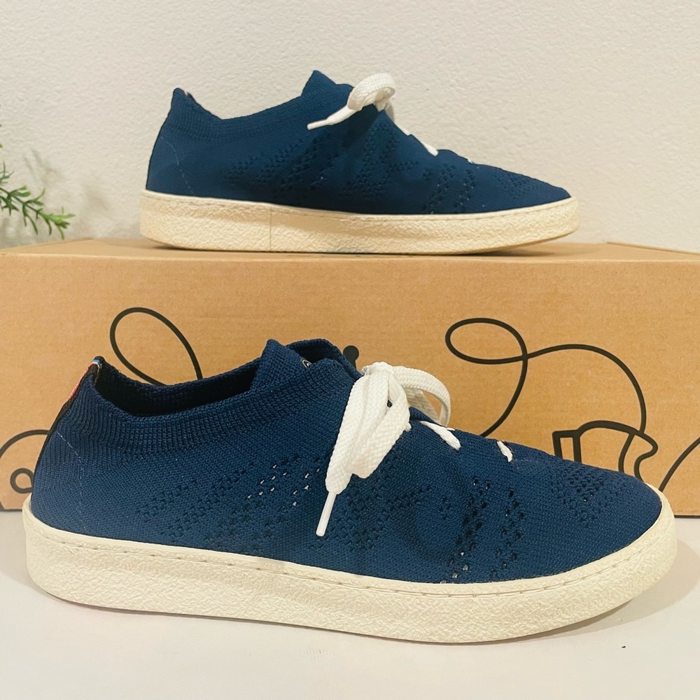 Ector Recycled Mats Navy Blue Tennis Shoes. France | EUC w Original Box.